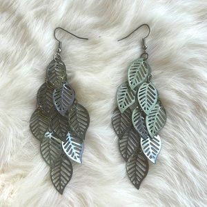 Pretty silver leaf earrings